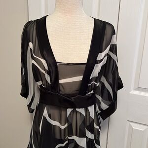 Dori Chic Black and White Asymmetrical Sheer Top with Tie Belt Size 3XL